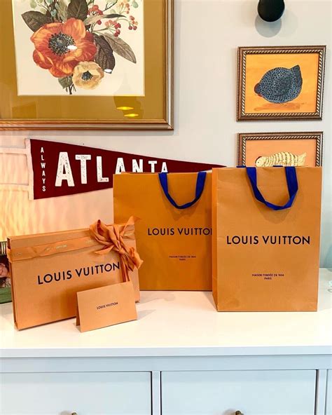 louis vuitton gift bag paper